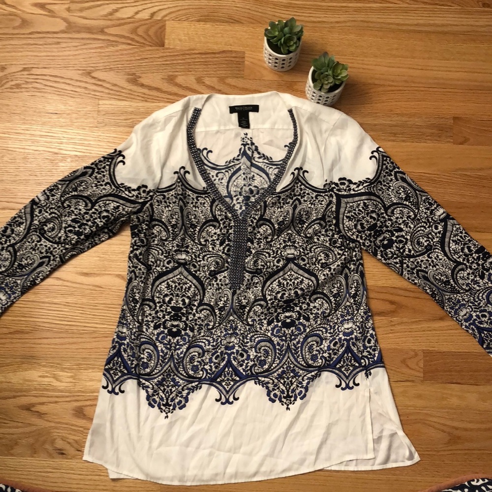 White House Black Market lightweight top